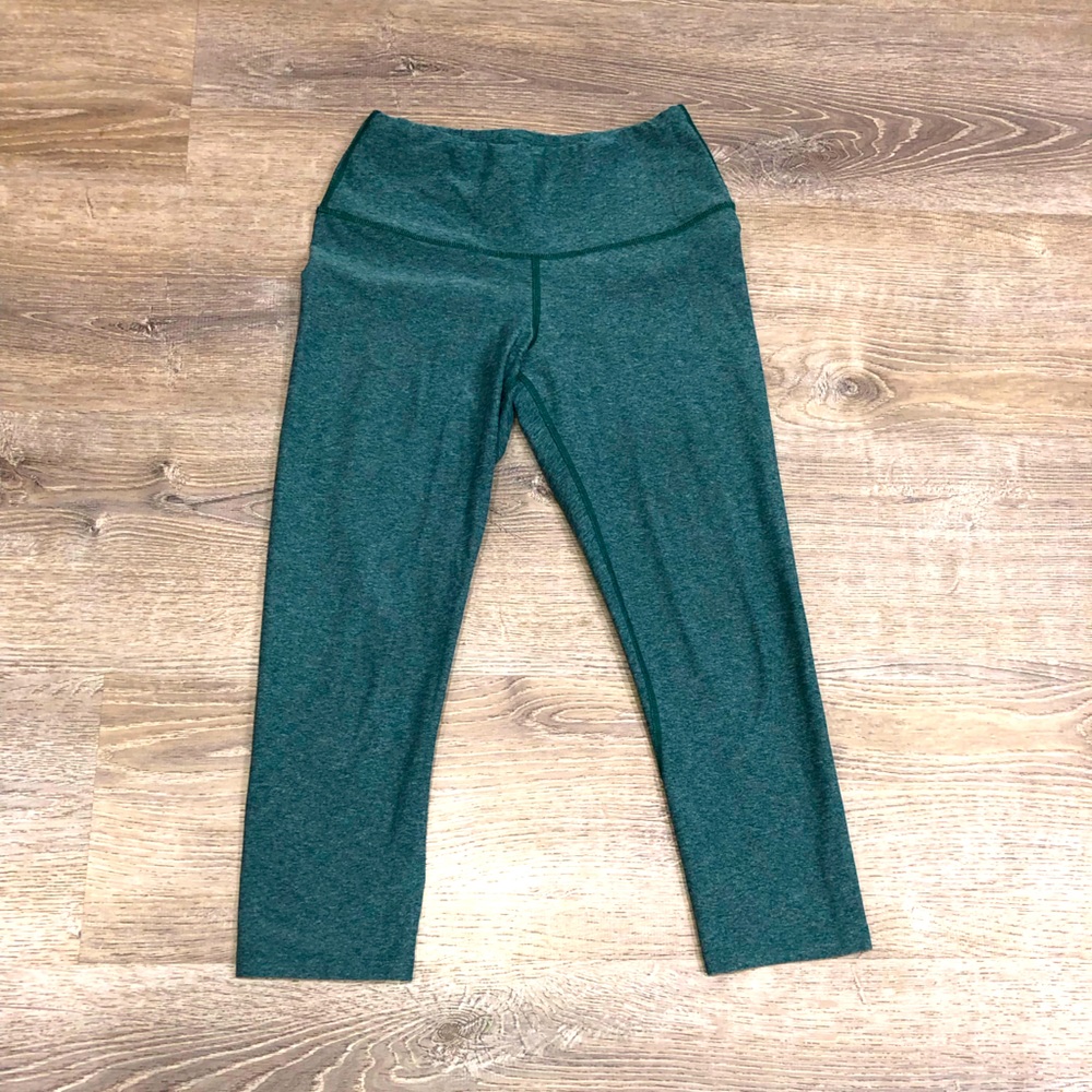 The North Face. High waisted Capri Legging. Flash Dry. Med. Athletic. Green.